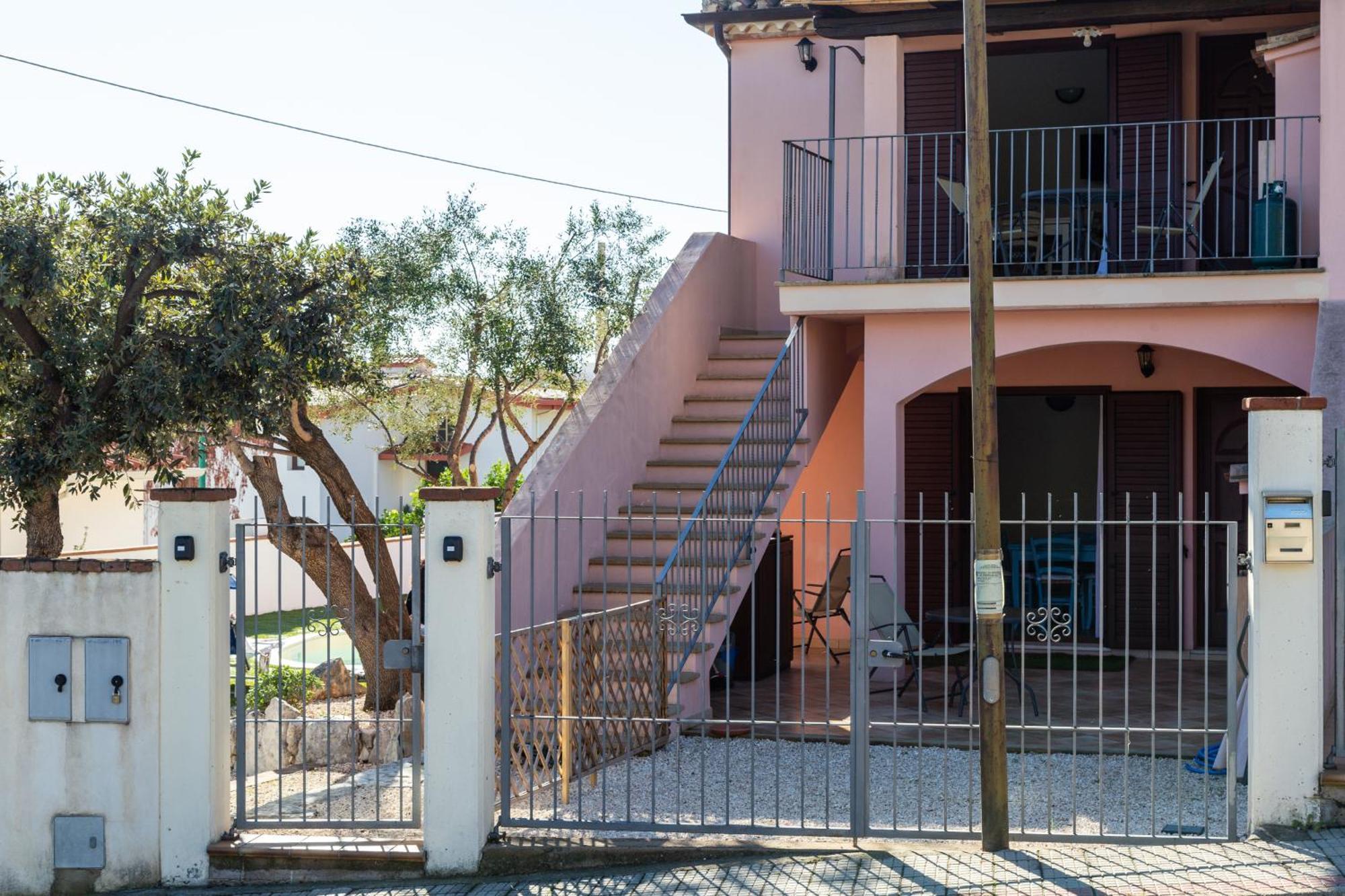 Apartmán Bynos Pool - Primo Piano Santa Maria Navarrese Exteriér fotografie